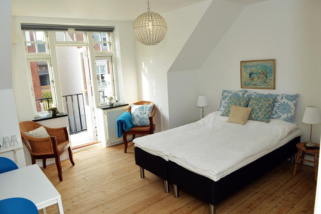 Sweethome Guesthouse Esbjerg Bagian luar foto
